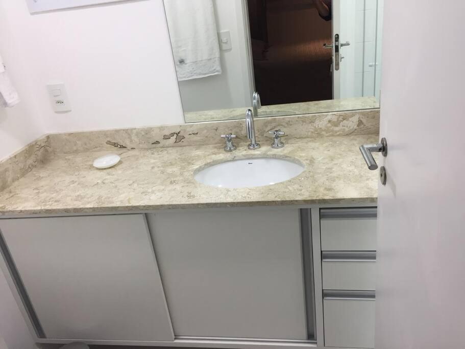 Apartamento 21 Em Frente Ao Hosp Einstein E Estadio Do Morumbi